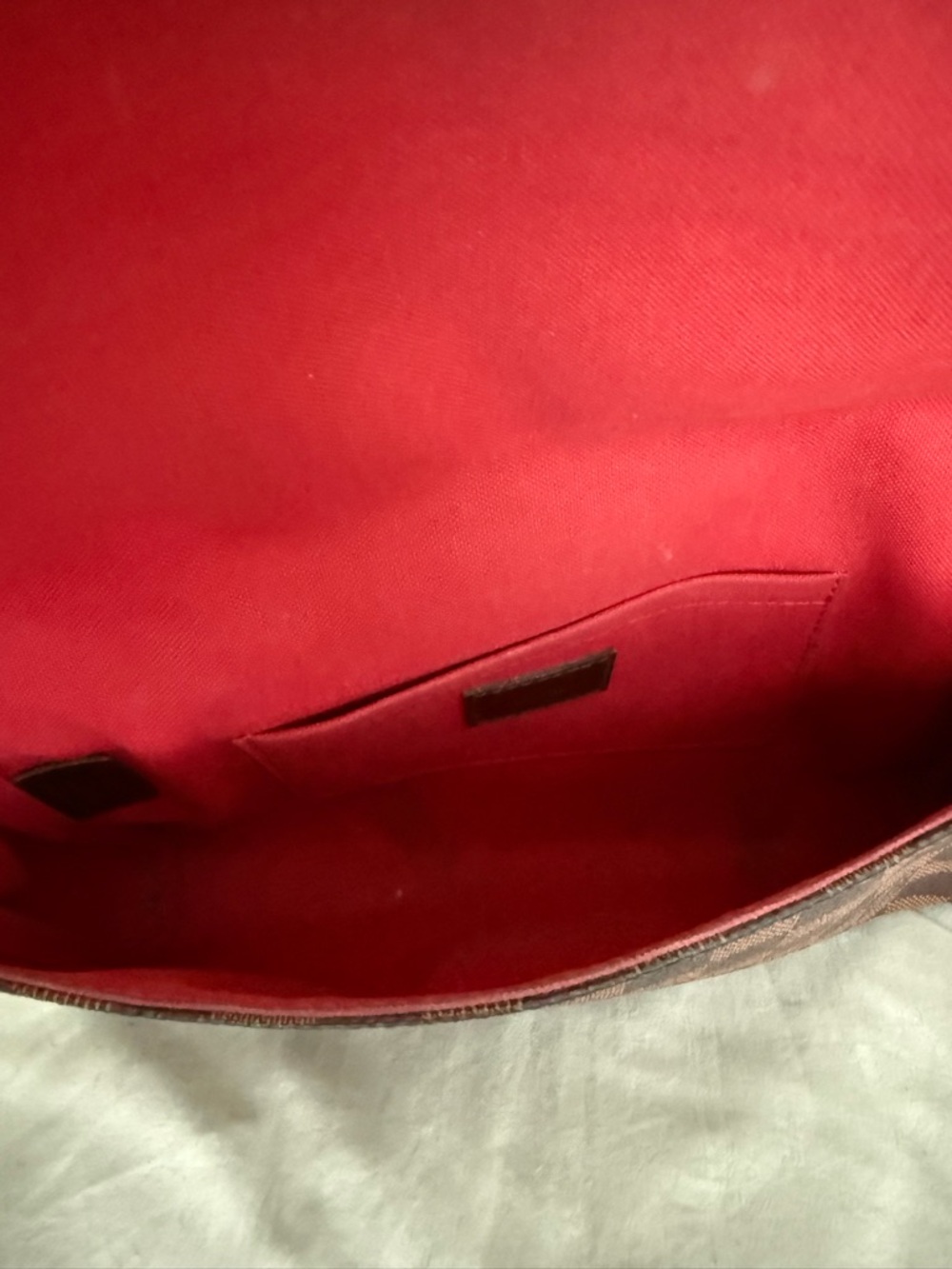 Designer-Style Brown Check Crossbody Bag - Picture 10 of 11